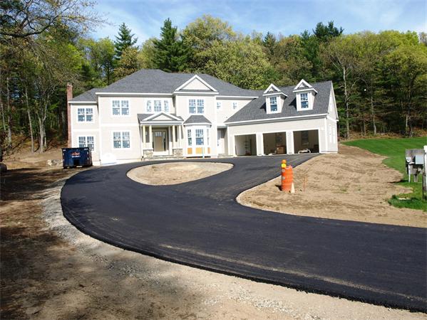 8 Stonegate Lane
