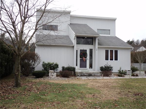 54 Winterset Dr
