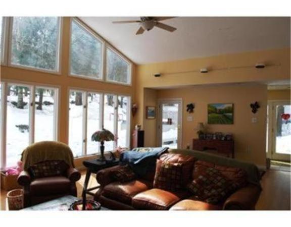 3 Hillside Lane, Chelmsford, MA 01824, MLS #71330479