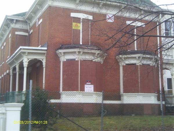 25 Elliot St