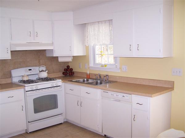 11 Cove St, Chelmsford, MA 01824, MLS #71331491