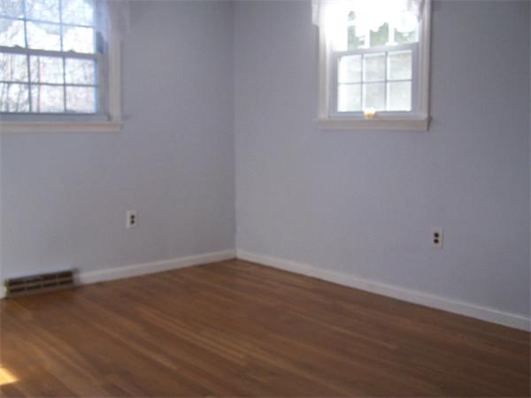 11 Cove St, Chelmsford, MA 01824, MLS #71331491