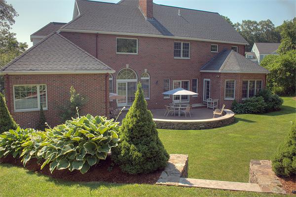 6 ST THOMAS MORE DRIVE