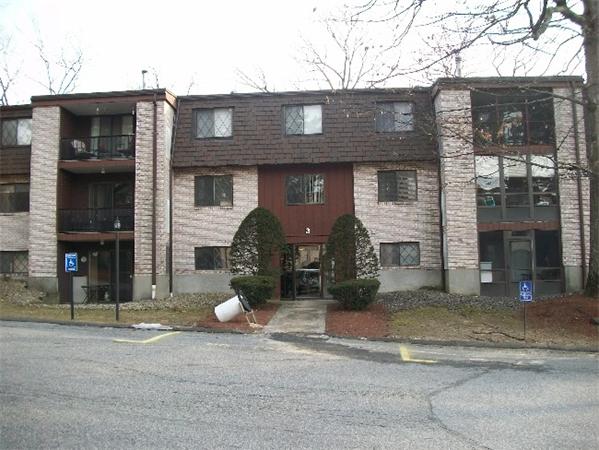 3 Greenbriar Dr