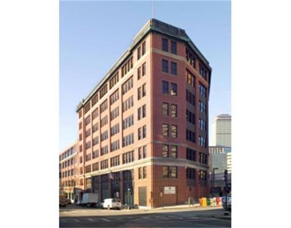 Lofts.com apartments, condos, coops, houses & commercial real estate - Back Bay Lofts (Condo)