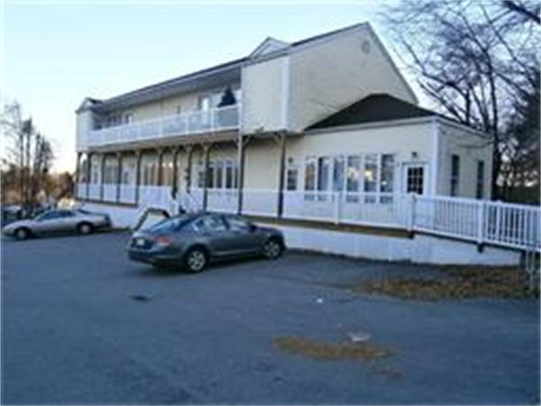 461 South St