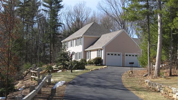 24 Evergreen Ln