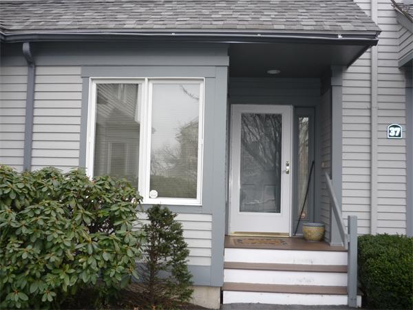 38 Landing Dr