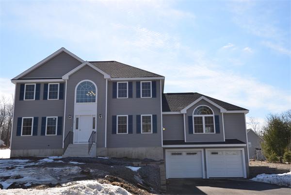 17 Eileen Ave