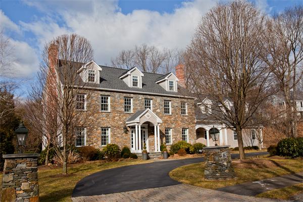 Falmouth Road, Wellesley, MA Photo #3