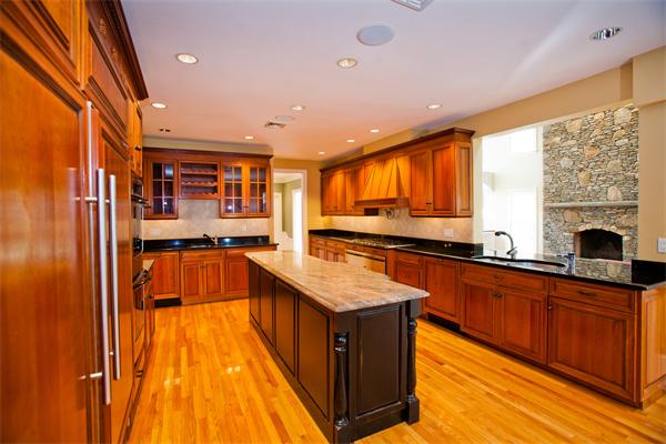 Falmouth Road, Wellesley, MA Photo #12