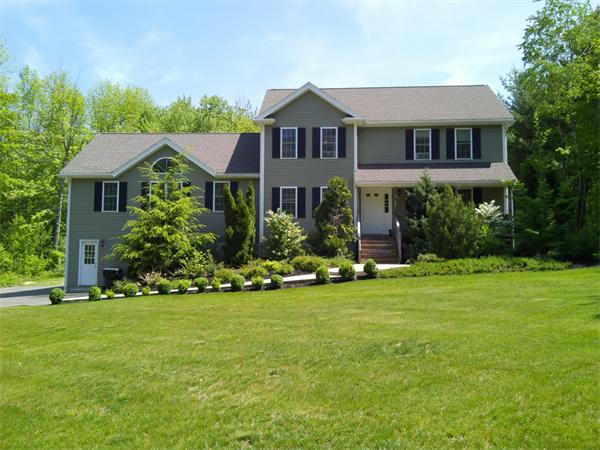 15 Thompson Pond Rd