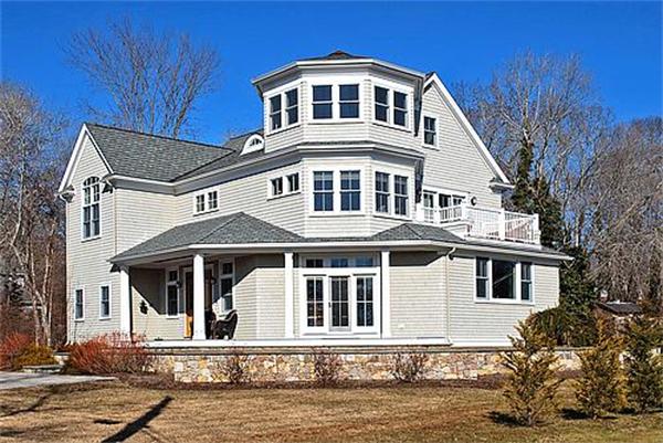 8 Atkinson Way