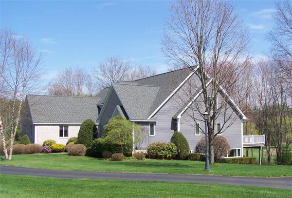 141 Country Club Dr