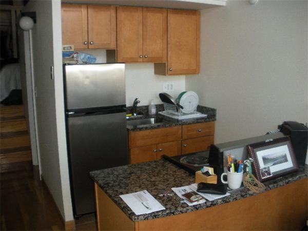 Lofts.com apartments, condos, coops, houses & commercial real estate - Back Bay Lofts (Condo)