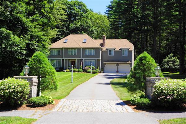 22 BOGASTOW CIRCLE
