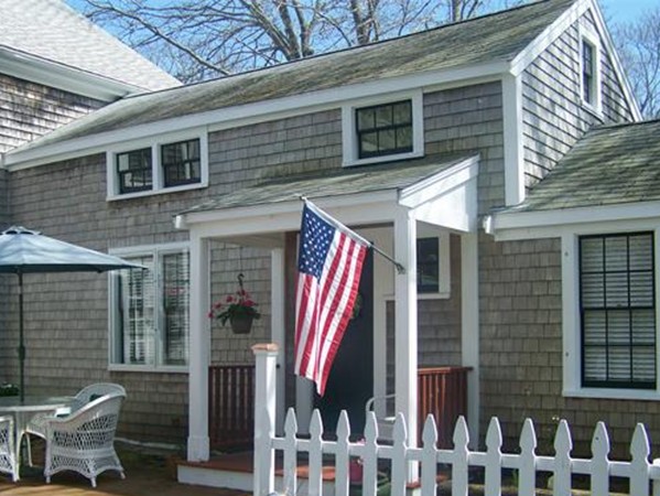 651 Main St