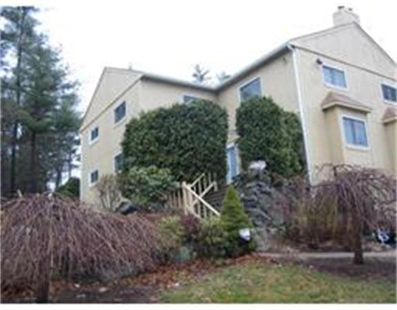 3 Manor House Ln