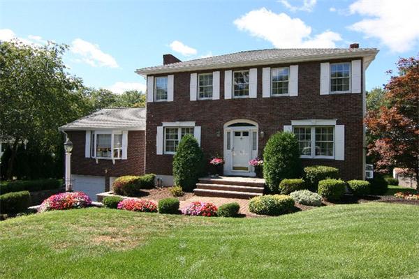 18 Ellen Rd