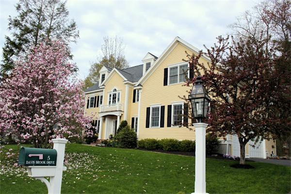 5 Davis Brook Drive