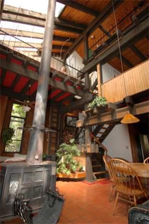 Lofts.com apartments, condos, coops, houses & commercial real estate - Cambridge Lofts (Townhouse)