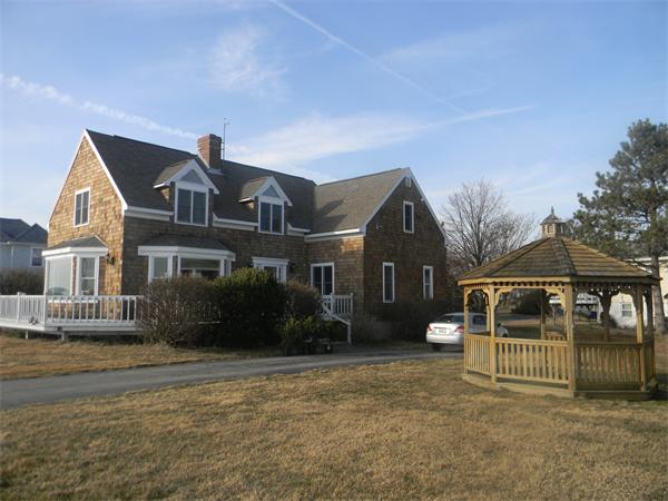 12 Sunset Ave