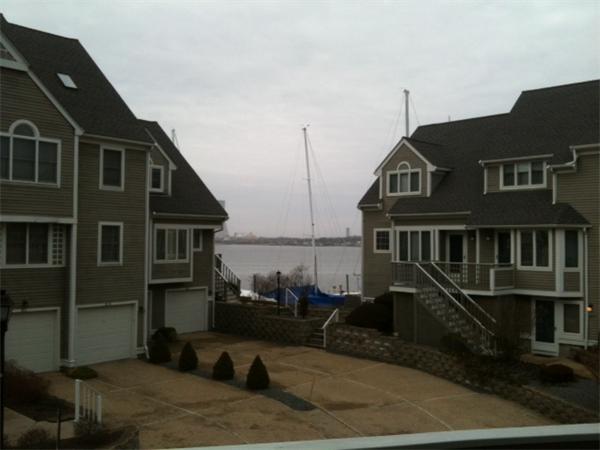 700 Shore Dr