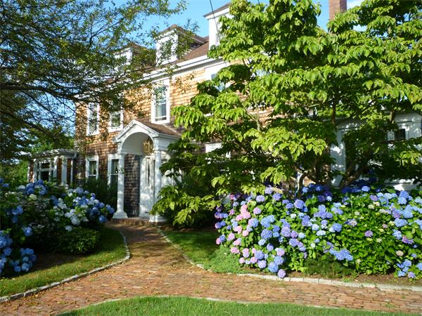 1460 gardners neck road