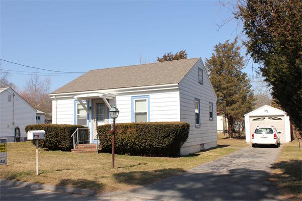 Single Family Home for Sale, ListingId:18345393, location: 24 Grandview Ave Fairhaven 02719