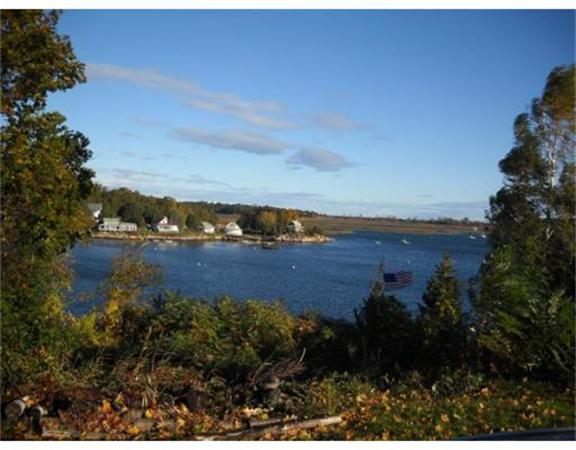 8 Riverview Way