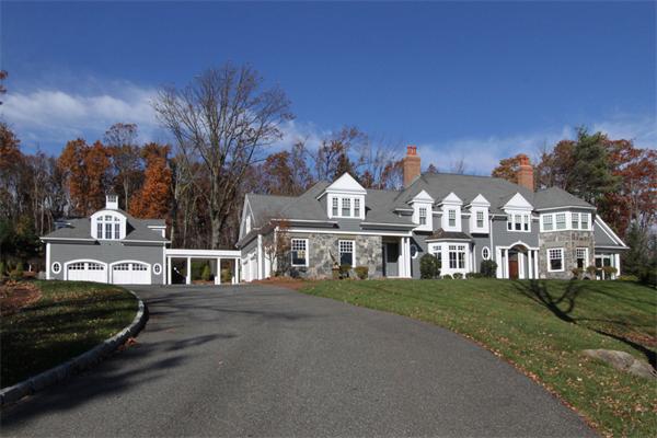 25 Coachman Ridge Rd