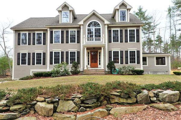 284 Hall St