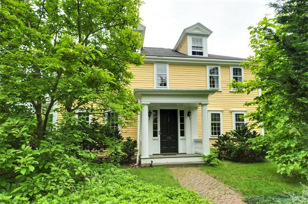 774 High St