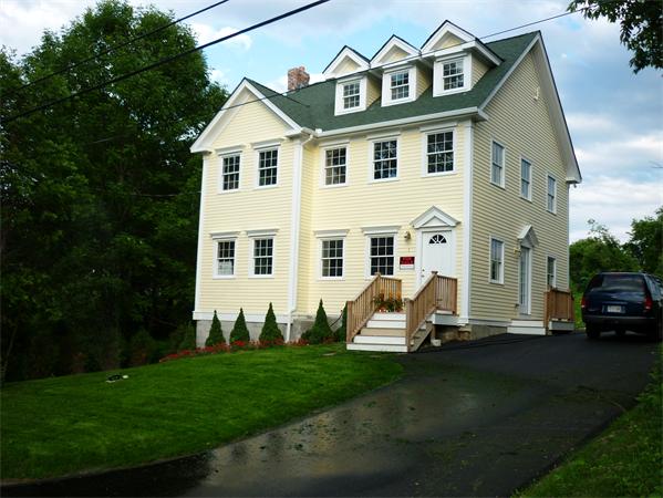 8 Sullivans Ct