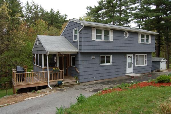  Chelmsford MA Open Houses | Open Homes | CPC Open Houses, Priced to Sell!  Charming, well maintained, 4 bedroom, 1 1/2 bath colonial.  Man