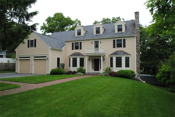 14 Nassau Dr