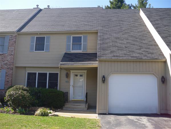 40 Waterford Dr