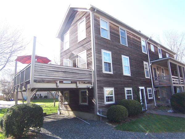 23 Harris St