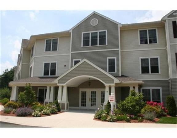 7 Crescent Way