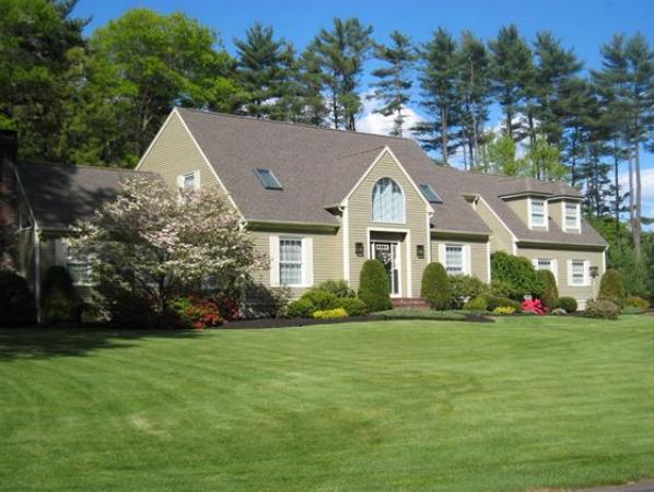 100 Hickory Dr