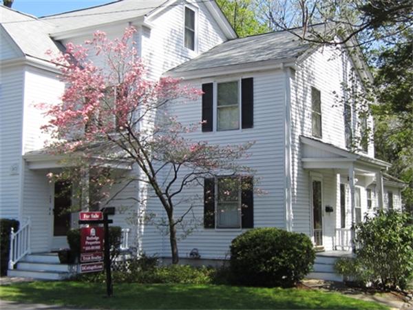 24 Cottage Street