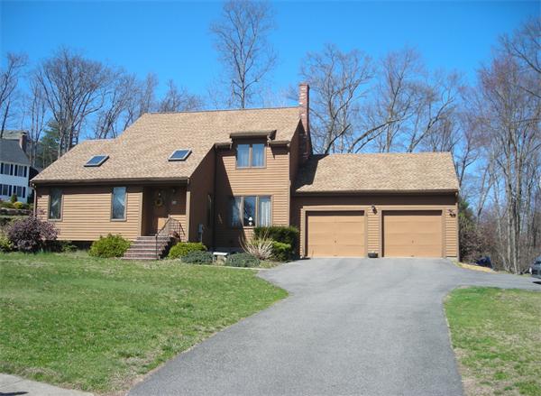 16 Hayward Glen Dr