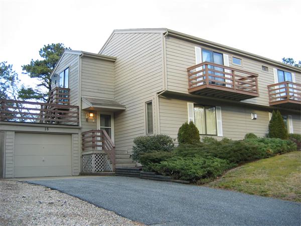 16 Surrey Lane