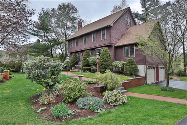 11 Apple Tree Lane