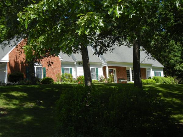 5 Algonquin Dr