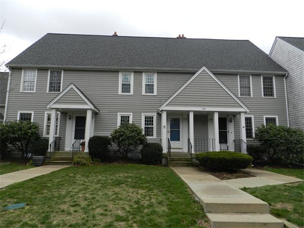 519 Twin Lakes Dr