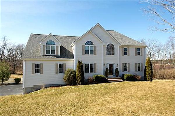 208 Bay Rd