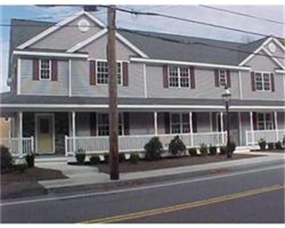 960 Main St.