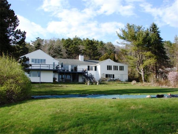 383 Summer St
