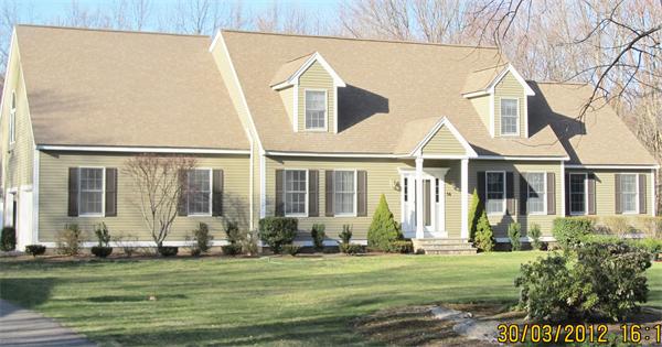 56 Moore Ln